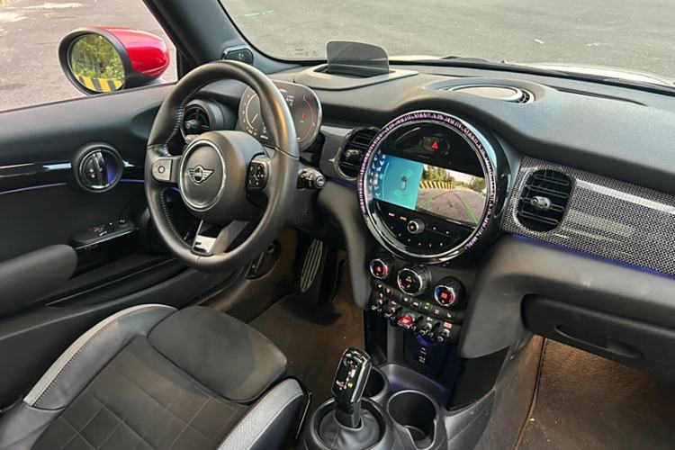 Used MINI JCW 2022 2.0T JOHN COOPER WORKS ALL-IN Interior 7