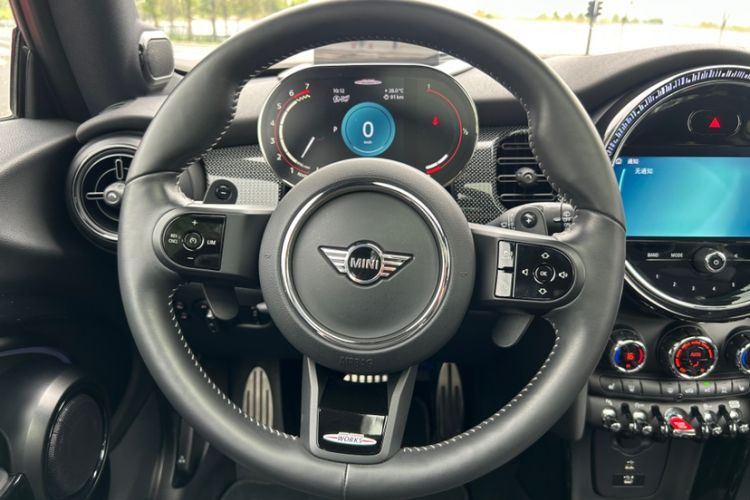 Used MINI JCW 2022 2.0T JOHN COOPER WORKS ALL-IN Interior 8