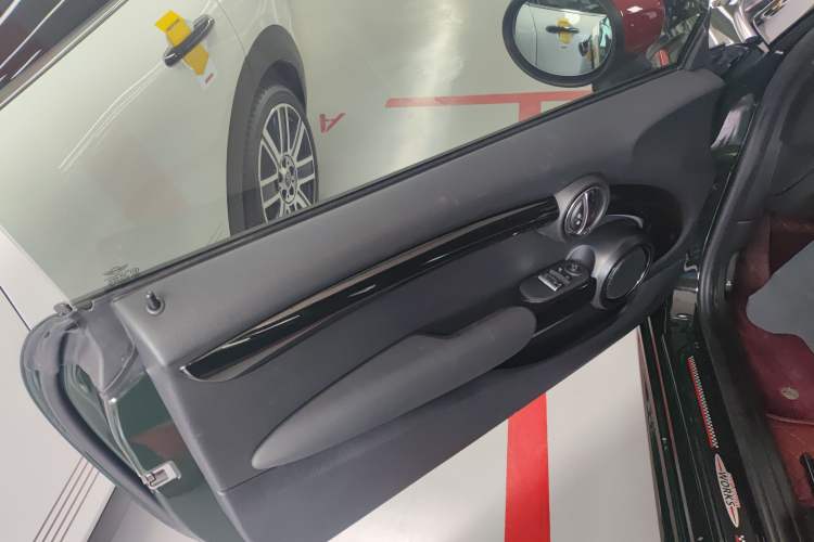 Used MINI JCW 2022 2.0T JOHN COOPER WORKS ALL-IN Left Front Door Interior