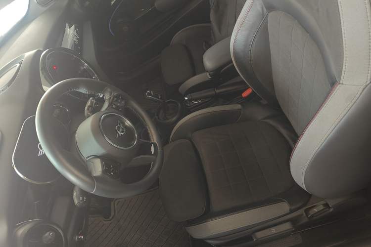 Used MINI JCW 2022 2.0T JOHN COOPER WORKS ALL-IN Left Front Seat