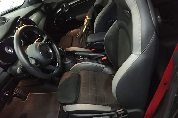 Used MINI JCW 2022 2.0T JOHN COOPER WORKS ALL-IN Left Front Seat