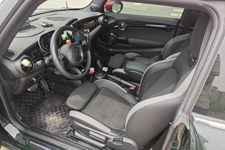 Used MINI JCW 2022 2.0T JOHN COOPER WORKS ALL-IN Left Front Seat
