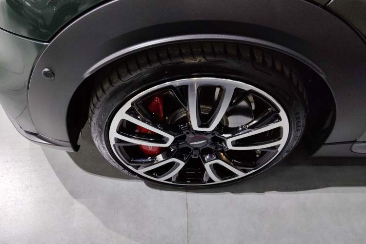 Used MINI JCW 2022 2.0T JOHN COOPER WORKS ALL-IN Left Front Wheel Hub