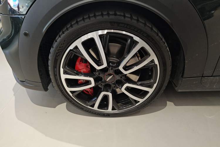 Used MINI JCW 2022 2.0T JOHN COOPER WORKS ALL-IN Left Front Wheel Hub