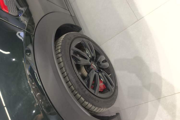 Used MINI JCW 2022 2.0T JOHN COOPER WORKS ALL-IN Left Front Wheel Hub