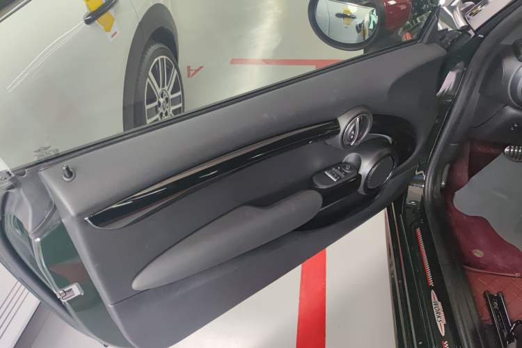 Used MINI JCW 2022 2.0T JOHN COOPER WORKS ALL-IN Left Rear Door Interior