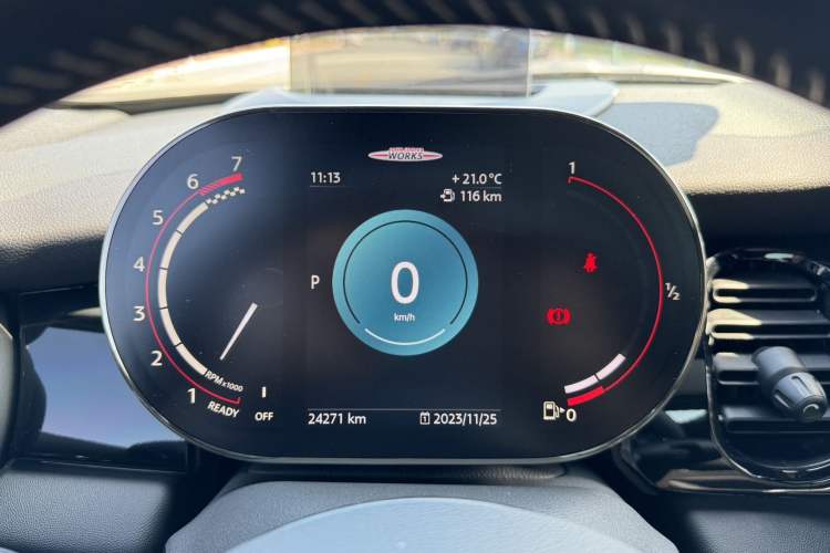 Used MINI JCW 2022 2.0T JOHN COOPER WORKS ALL-IN Odometer Close Up
