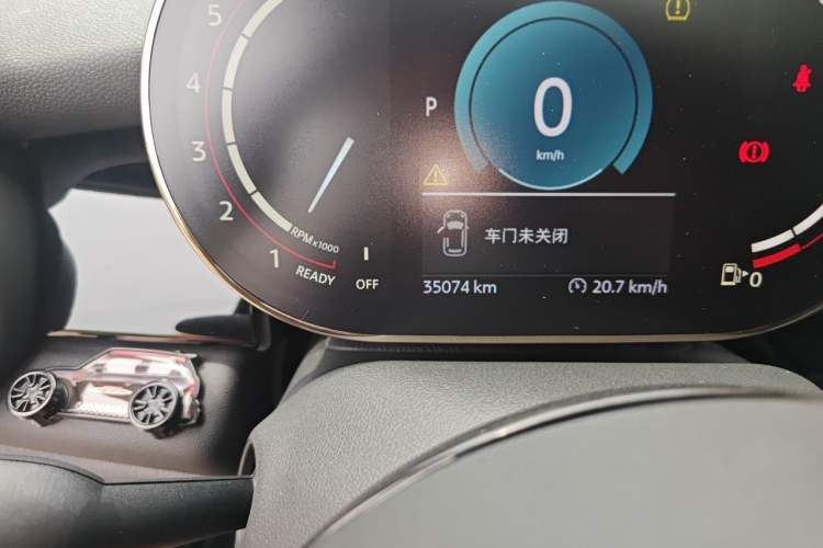 Used MINI JCW 2022 2.0T JOHN COOPER WORKS ALL-IN Odometer Close Up