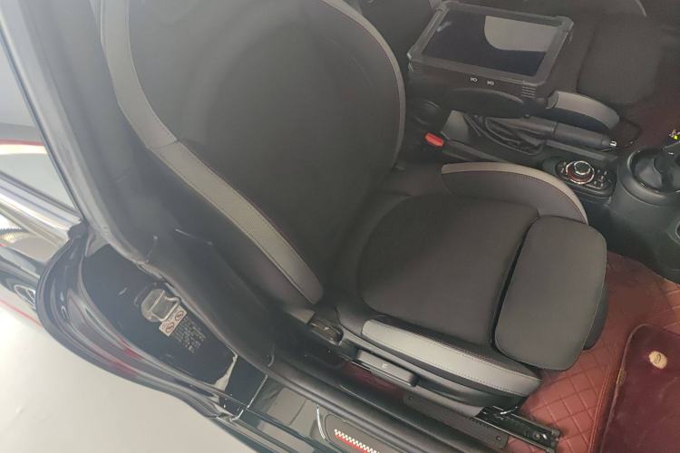Used MINI JCW 2022 2.0T JOHN COOPER WORKS ALL-IN Right Front Seat