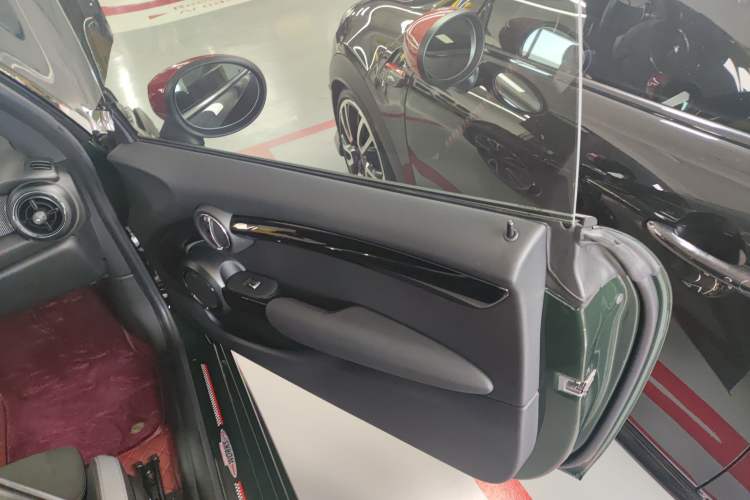 Used MINI JCW 2022 2.0T JOHN COOPER WORKS ALL-IN Right Rear Door Interior