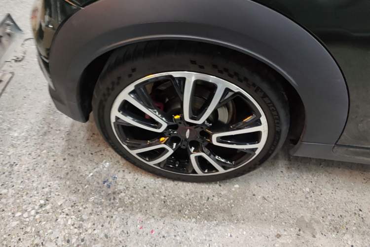 Used MINI JCW 2022 2.0T JOHN COOPER WORKS ALL-IN Right Rear Wheel Hub