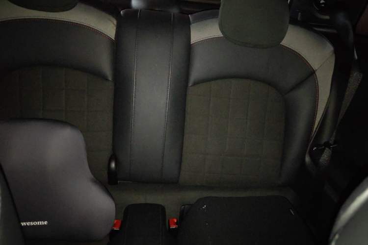 Used MINI JCW 2022 Refresh 2.0T JOHN COOPER WORKS ALL-IN Left Rear Seat