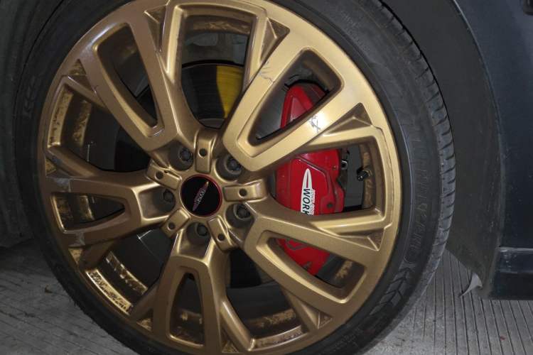 Used MINI JCW 2022 Refresh 2.0T JOHN COOPER WORKS ALL-IN Right Front Wheel Hub