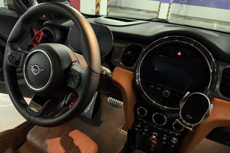 Used MINI JCW 2022 2.0T JOHN COOPER WORKS ALL-IN Interior 2