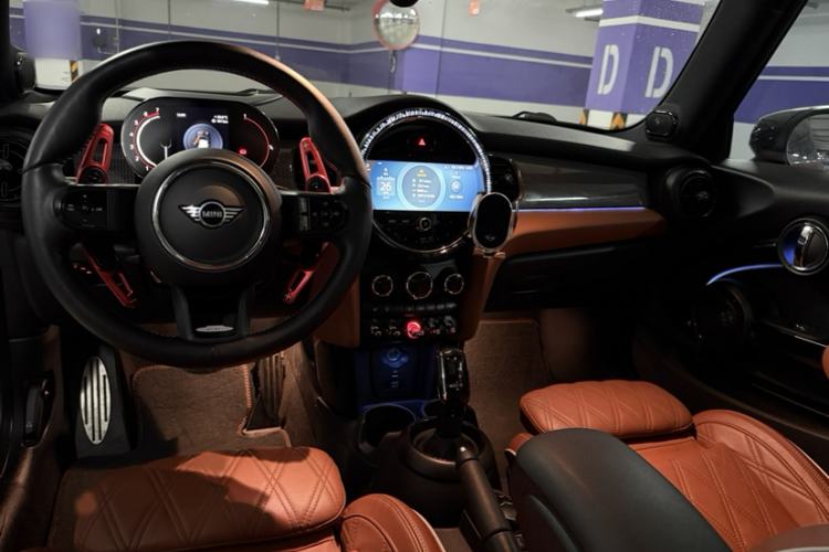 Used MINI JCW 2022 2.0T JOHN COOPER WORKS ALL-IN Interior 7