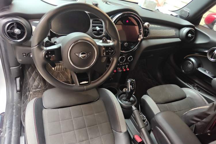Used MINI JCW 2022 2.0T JOHN COOPER WORKS ALL-IN Center Console