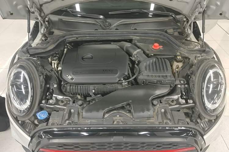 Used MINI JCW 2022 2.0T JOHN COOPER WORKS ALL-IN Engine Bay
