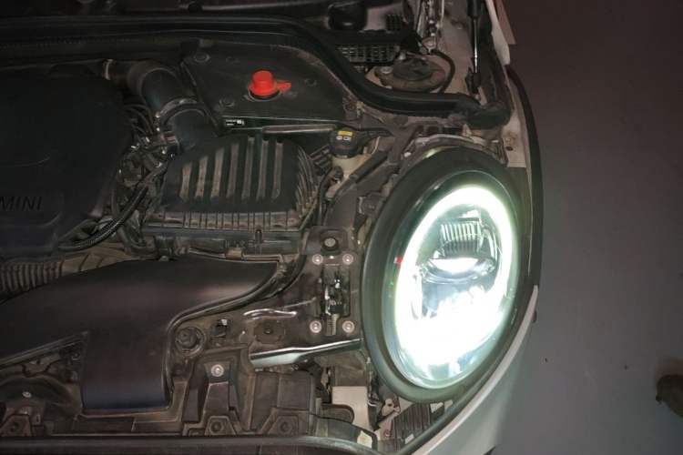 Used MINI JCW 2022 2.0T JOHN COOPER WORKS ALL-IN Engine Bay Left