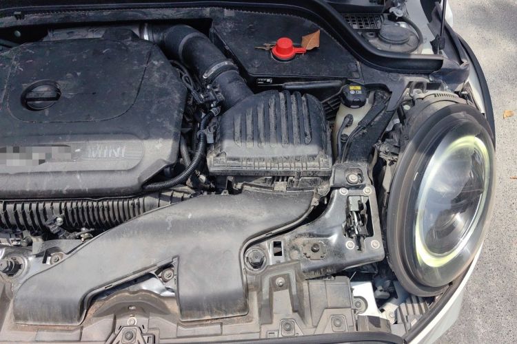 Used MINI JCW 2022 2.0T JOHN COOPER WORKS ALL-IN Engine Bay Left