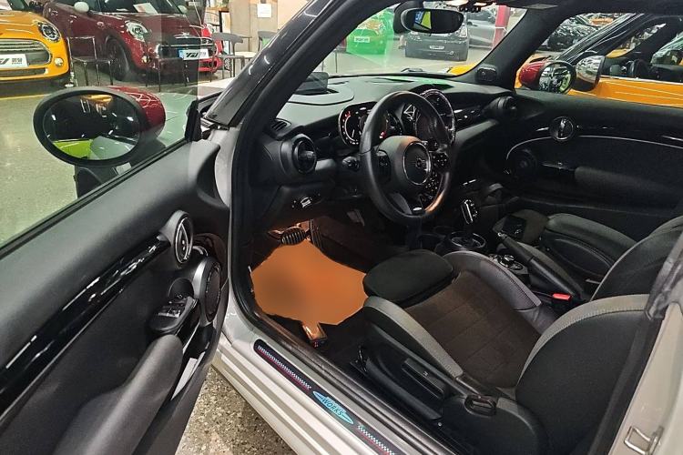 Used MINI JCW 2022 2.0T JOHN COOPER WORKS ALL-IN Interior 3