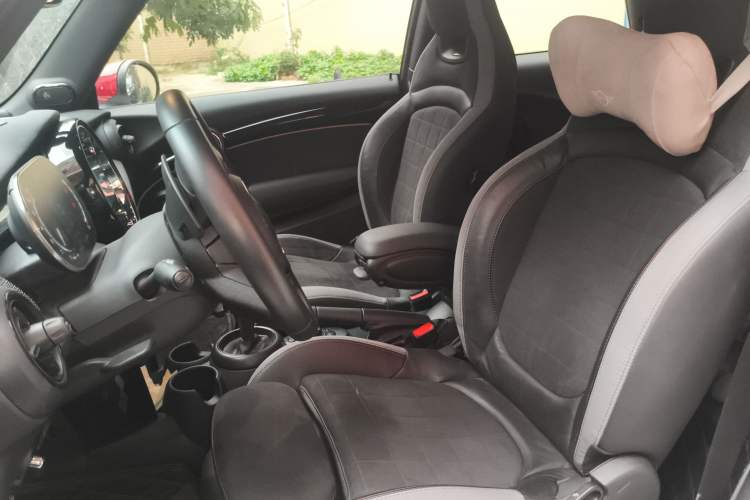 Used MINI JCW 2022 2.0T JOHN COOPER WORKS ALL-IN Left Front Seat