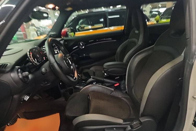 Used MINI JCW 2022 2.0T JOHN COOPER WORKS ALL-IN Left Front Seat