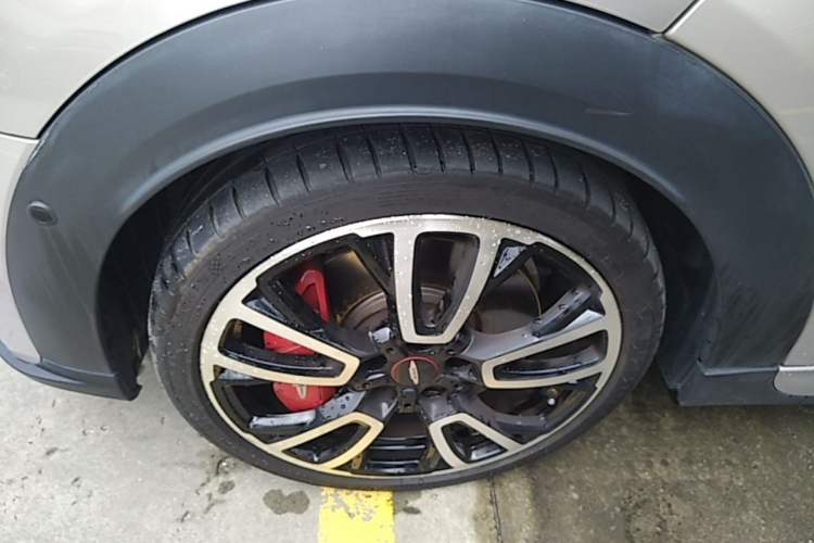 Used MINI JCW 2022 2.0T JOHN COOPER WORKS ALL-IN Left Front Wheel Hub
