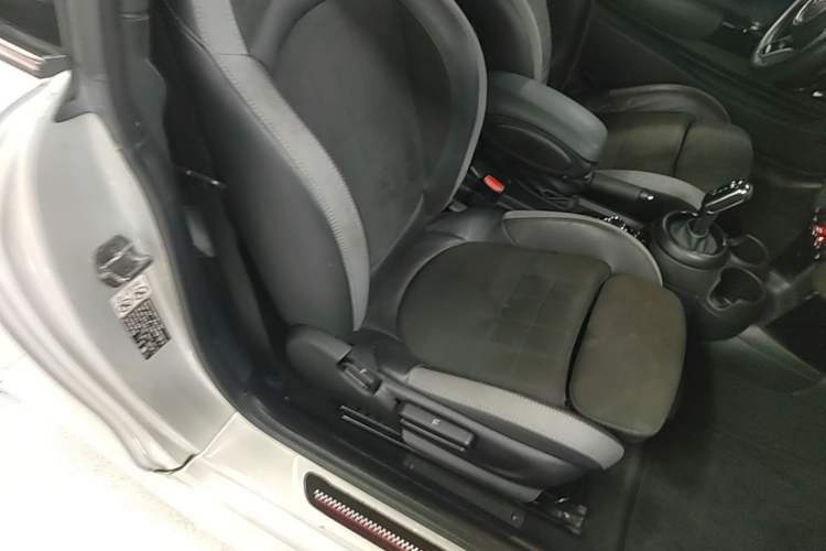 Used MINI JCW 2022 2.0T JOHN COOPER WORKS ALL-IN Right Front Seat