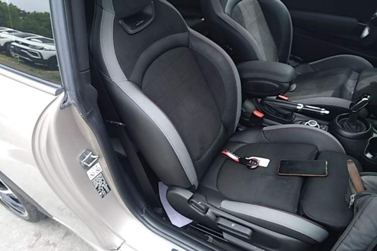 Used MINI JCW 2022 2.0T JOHN COOPER WORKS ALL-IN Right Front Seat