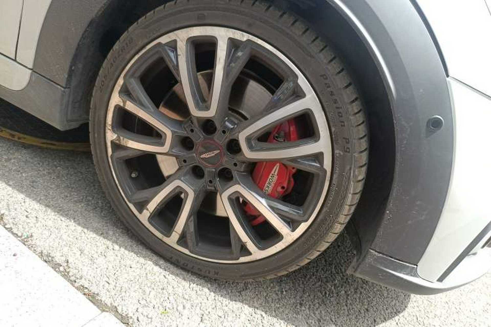 Used MINI JCW 2022 2.0T JOHN COOPER WORKS ALL-IN Right Front Wheel Hub
