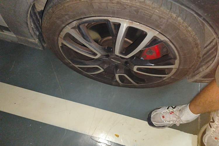 Used MINI JCW 2022 2.0T JOHN COOPER WORKS ALL-IN Right Front Wheel Hub