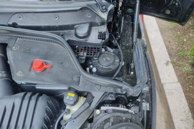 Used MINI JCW 2023 Facelift 2.0T JOHN COOPER WORKS ALL-IN Engine Bay Left