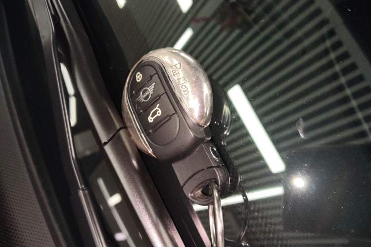 Used MINI JCW 2023 2.0T JOHN COOPER WORKS Pat Moss Commemorative Edition Interior 1