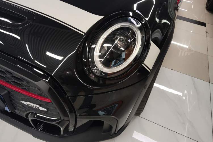Used MINI JCW 2023 2.0T JOHN COOPER WORKS Pat Moss Commemorative Edition Left Front Headlight