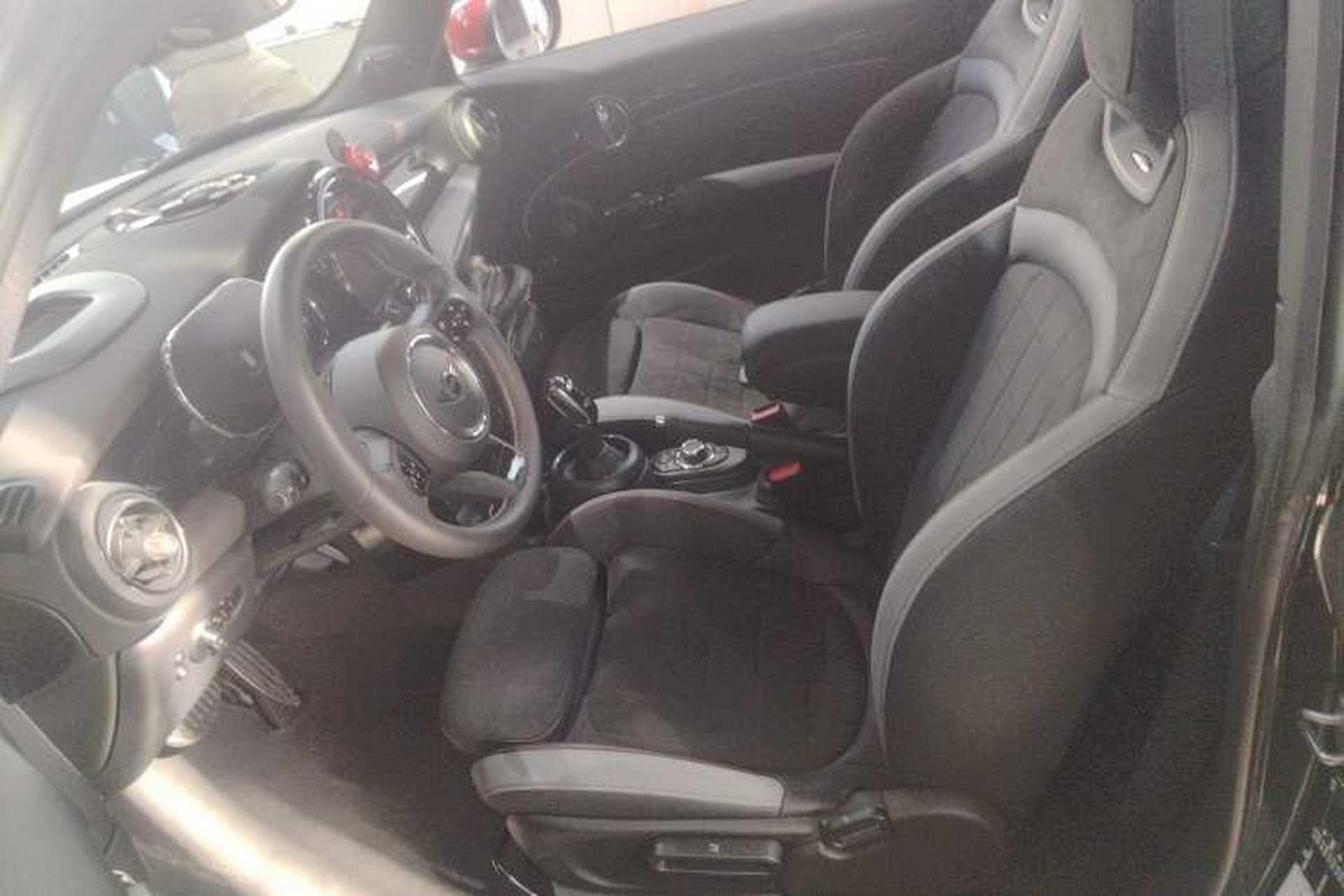 Used MINI JCW 2023 Facelift 2.0T JOHN COOPER WORKS ALL-IN Left Front Seat