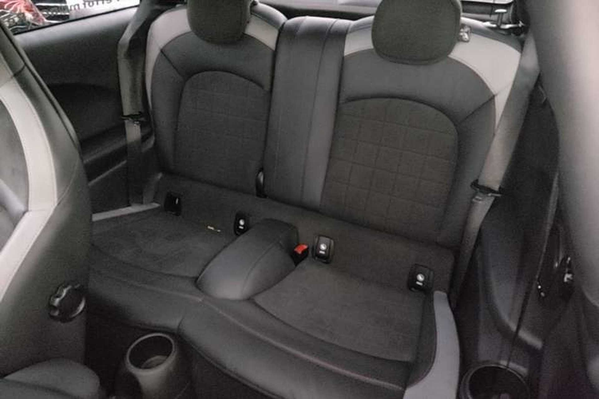 Used MINI JCW 2023 Facelift 2.0T JOHN COOPER WORKS ALL-IN Left Rear Seat