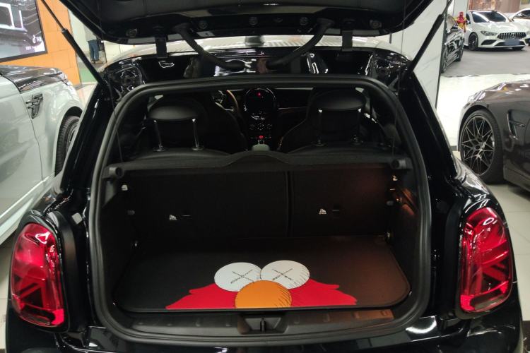 Used MINI JCW 2023 2.0T JOHN COOPER WORKS Pat Moss Commemorative Edition Trunk