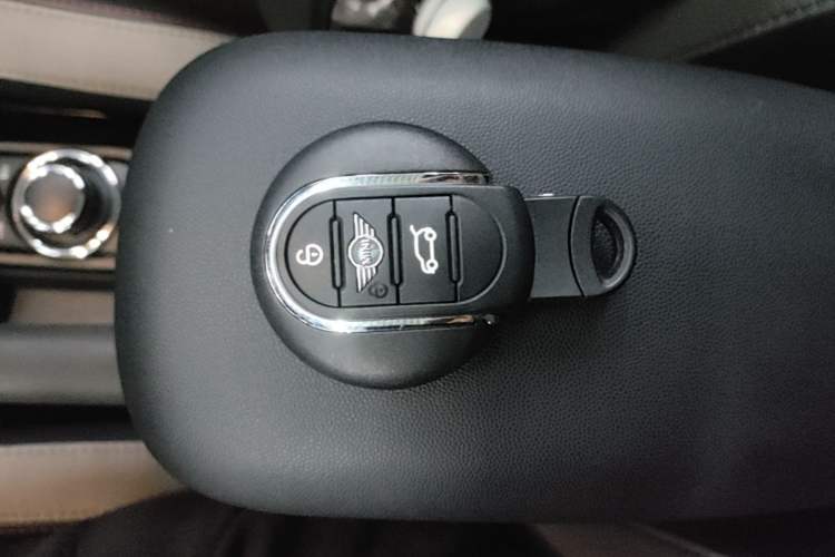 Used MINI JCW 2023 Facelift 2.0T JOHN COOPER WORKS ALL-IN Vehicle Key