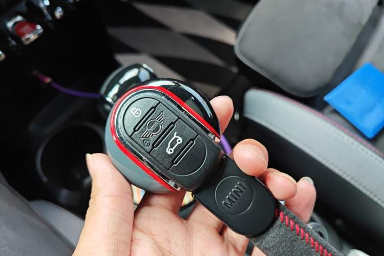 Used MINI JCW 2023 Facelift 2.0T JOHN COOPER WORKS ALL-IN Vehicle Key