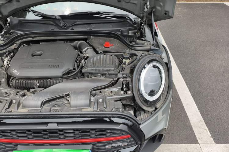 Used MINI JCW 2023 Facelift 2.0T JOHN COOPER WORKS ALL-IN Engine Bay Left