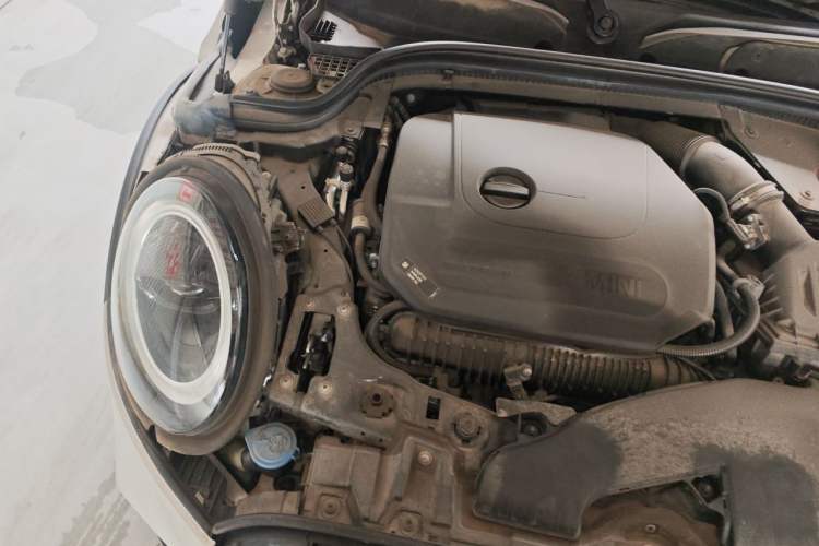 Used MINI JCW 2023 2.0T JOHN COOPER WORKS ALL-IN Engine Bay Right