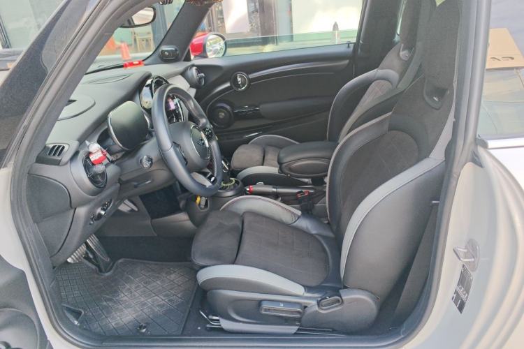 Used MINI JCW 2023 2.0T JOHN COOPER WORKS ALL-IN Left Front Seat