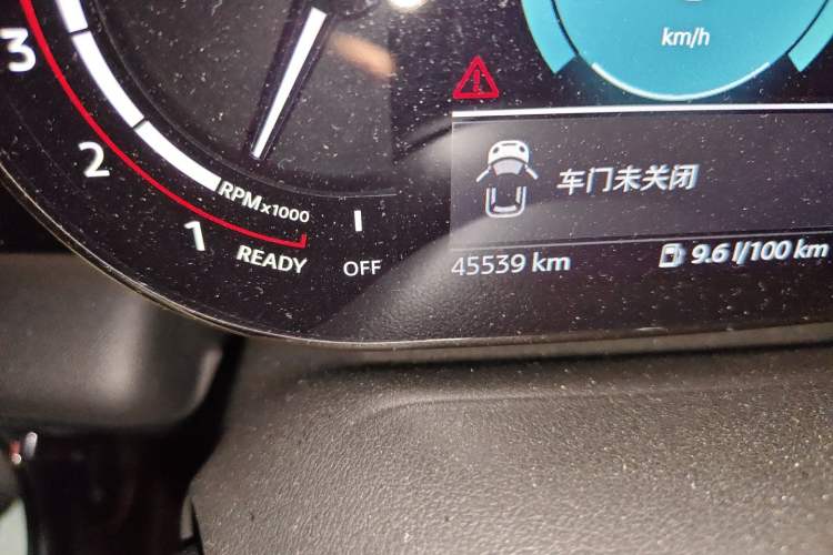 Used MINI JCW 2023 Facelift 2.0T JOHN COOPER WORKS ALL-IN Odometer Close Up
