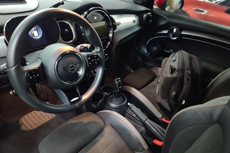 Used MINI JCW 2023 2.0T JOHN COOPER WORKS ALL-IN Center Console