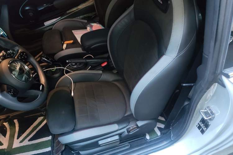 Used MINI JCW 2023 2.0T JOHN COOPER WORKS ALL-IN Left Front Seat