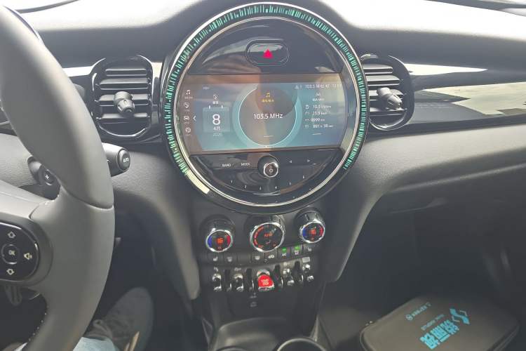 Used MINI JCW 2023 Facelift 2.0T JOHN COOPER WORKS ALL-IN Audio And AC Panel