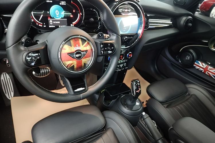 Used MINI JCW 2023 Facelift 2.0T JOHN COOPER WORKS ALL-IN Center Console