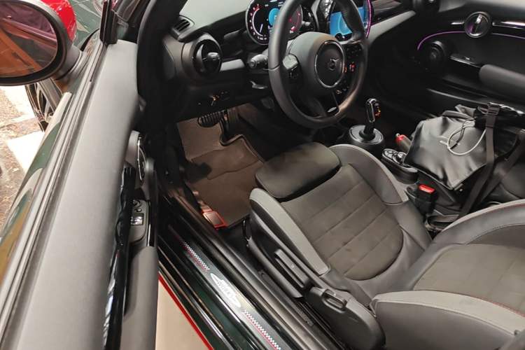 Used MINI JCW 2023 Facelift 2.0T JOHN COOPER WORKS ALL-IN Driver Seat