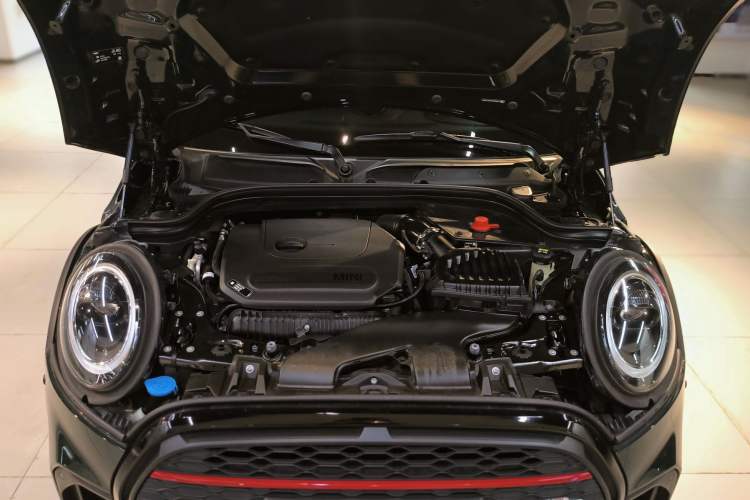 Used MINI JCW 2023 2.0T JOHN COOPER WORKS ALL-IN Engine Bay