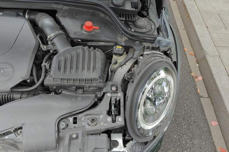 Used MINI JCW 2023 Facelift 2.0T JOHN COOPER WORKS ALL-IN Engine Bay Left